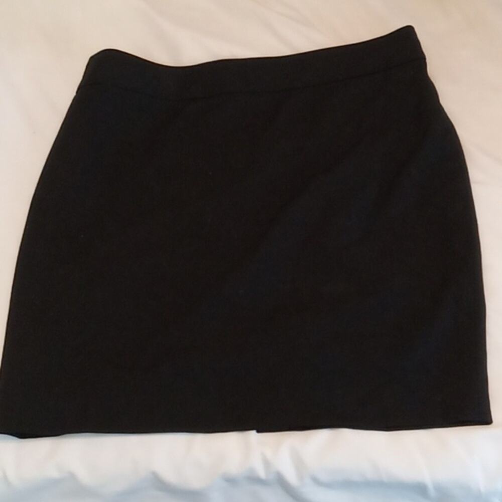 INC Women's Black Size 8 pencil skirt. Office, Professional, Minimalist.